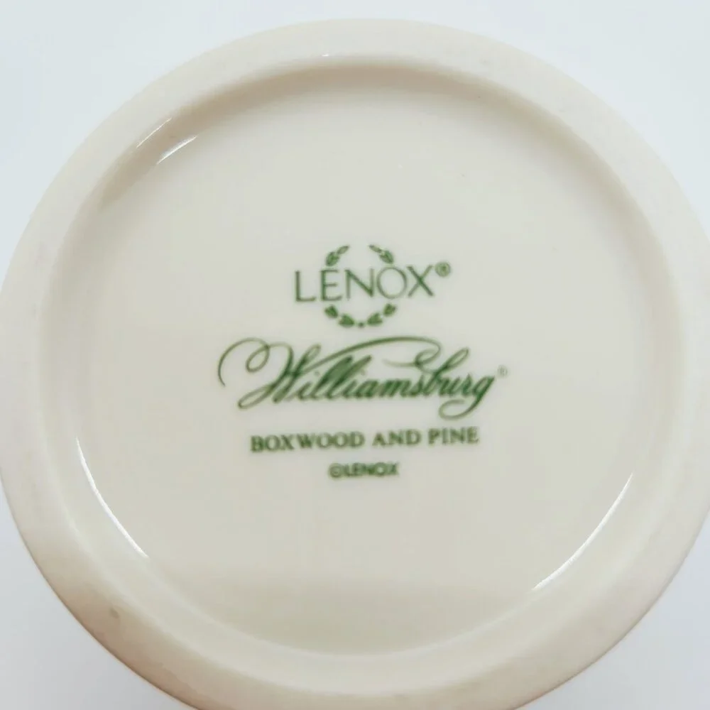 Lenox Williamsburg Boxwood & Pine Votive Candleholder 3 1/4 in Gold Trim